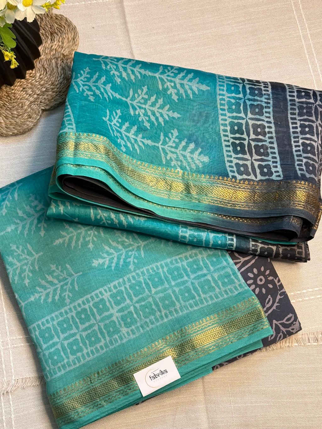 MAHESHWARI SILK–COTTON UNSTITCHED DRESS MATERIAL WITH ZARI BORDER Natural Dye | 3-Piece Suit Set